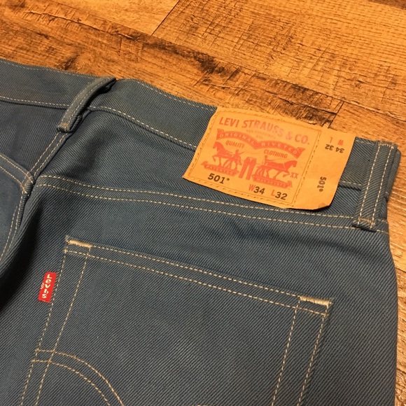 EUC Men’s Levi’s jeans - Picture 3 of 3